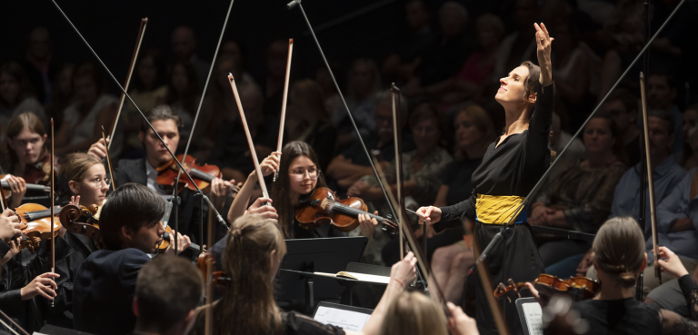 Youth Symphony Orchestra of Ukraine plays Dvořák and Brahms — Muziek in Amsterdam