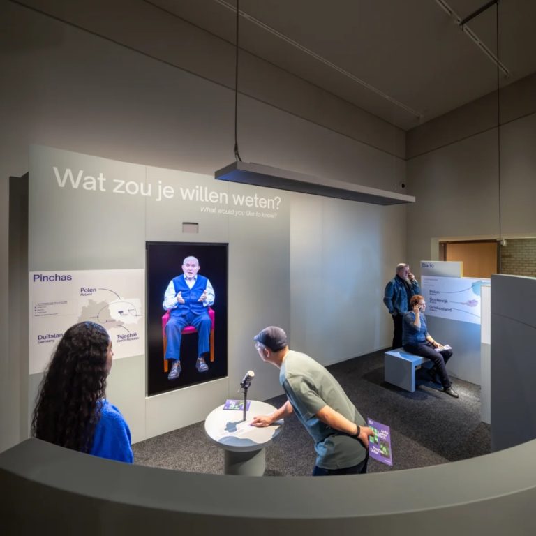 Vertel verder… in gesprek met holocaustgetuigen — Theater in Amsterdam