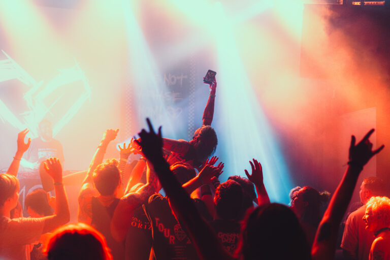 Emo Night Mainland — Muziek in Amsterdam