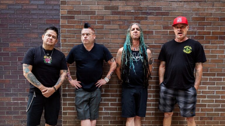 NOFX: 40 Years of Fuckin’ Up (2026) — Muziek in Amsterdam