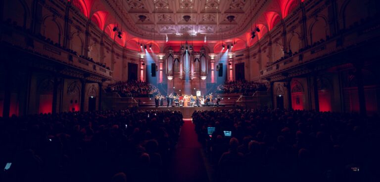 Fairuz Our Muse, featuring Amsterdam Sinfonietta, Nai Barghouti & Wasim Arslan — Muziek in Amsterdam