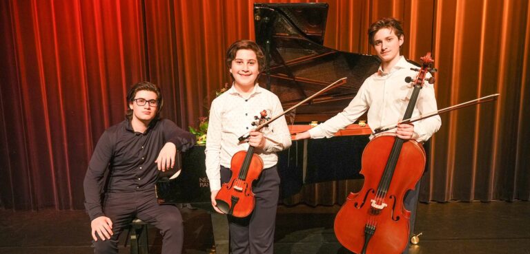 Akopian Trio Plays Mendelssohn and Rachmaninoff — Muziek in Amsterdam